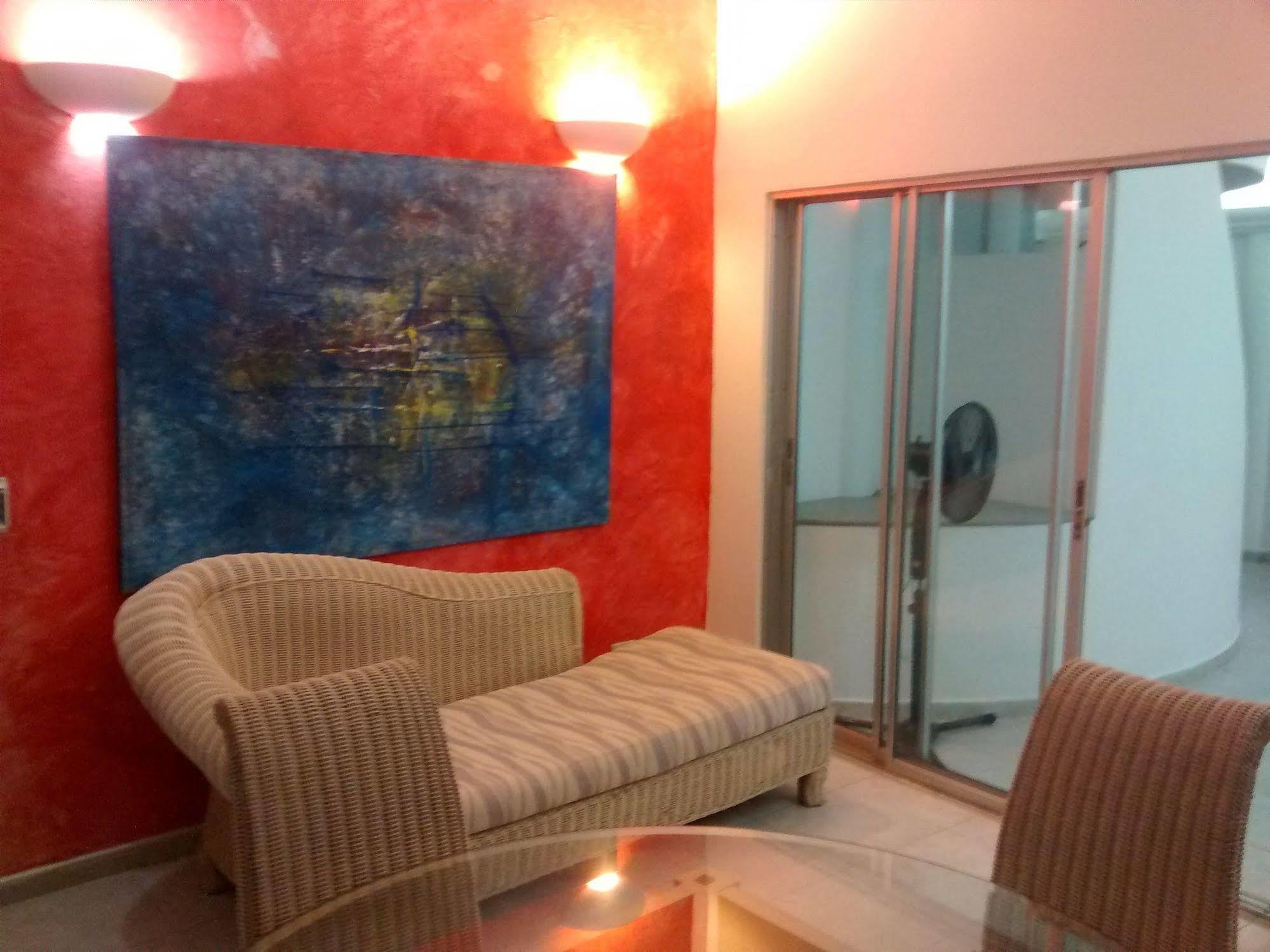 Hotel Coco Plaza ลาสแตร์เรนาส ภายนอก รูปภาพ